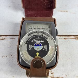 Gossen Lunasix Vintage Light Meter w/ Original Brown Leather Case - Pre-owned